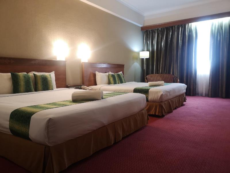 Hotel Grand Continental Kuching image