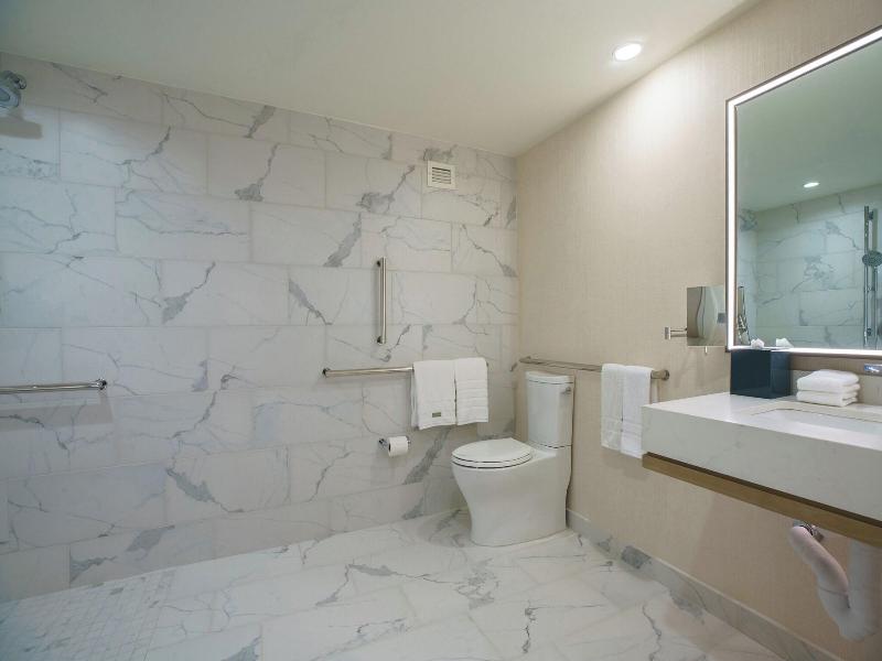 Westin O'Hare image