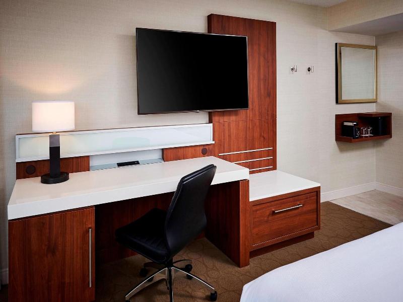 Delta Hotels Toronto Mississauga image
