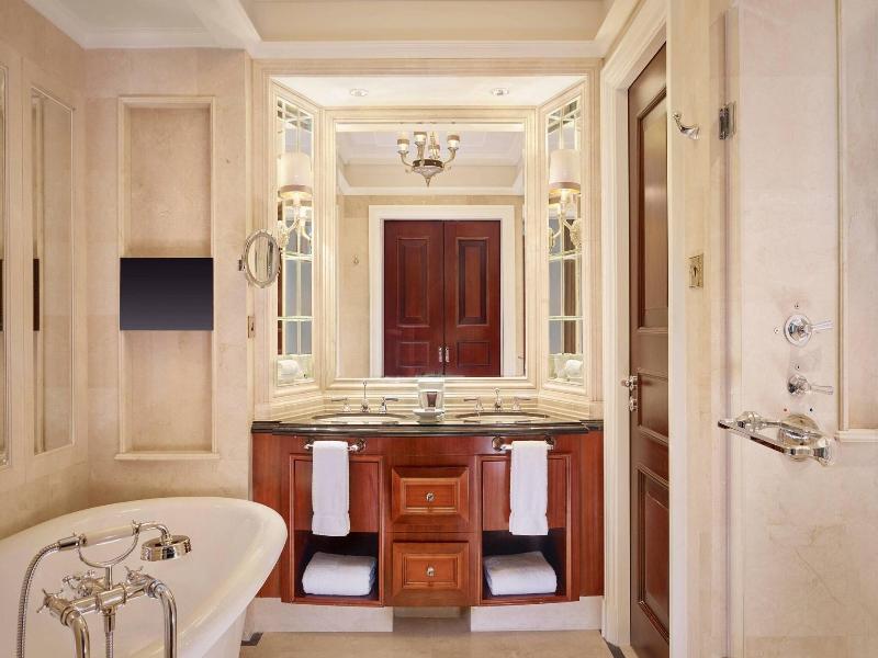 The Ritz-Carlton, Guangzhou image