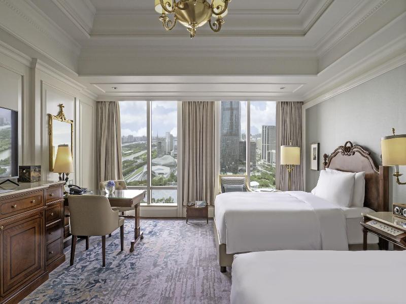 The Ritz-Carlton, Guangzhou image 1