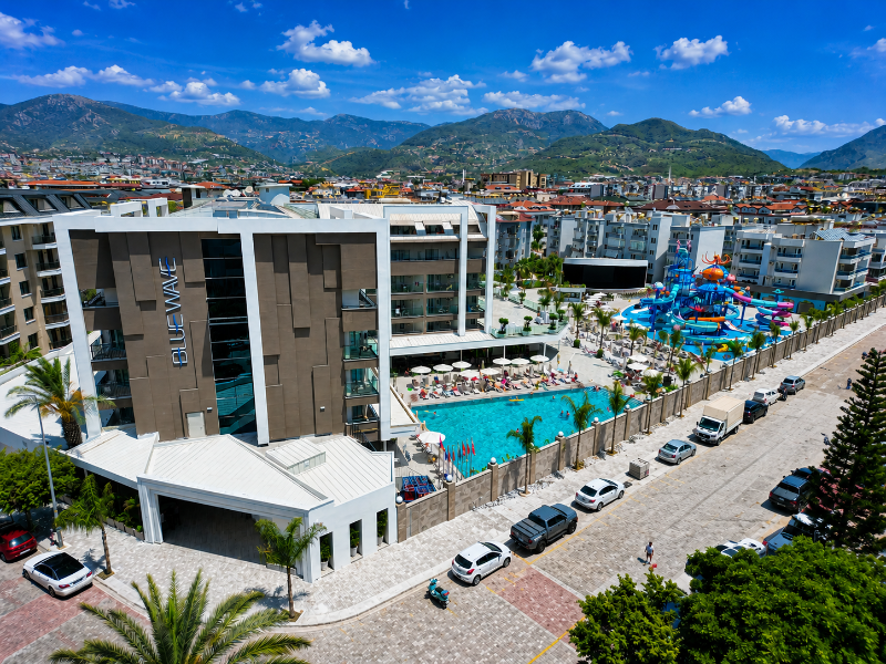 Blue Wave Suite Hotel — general view