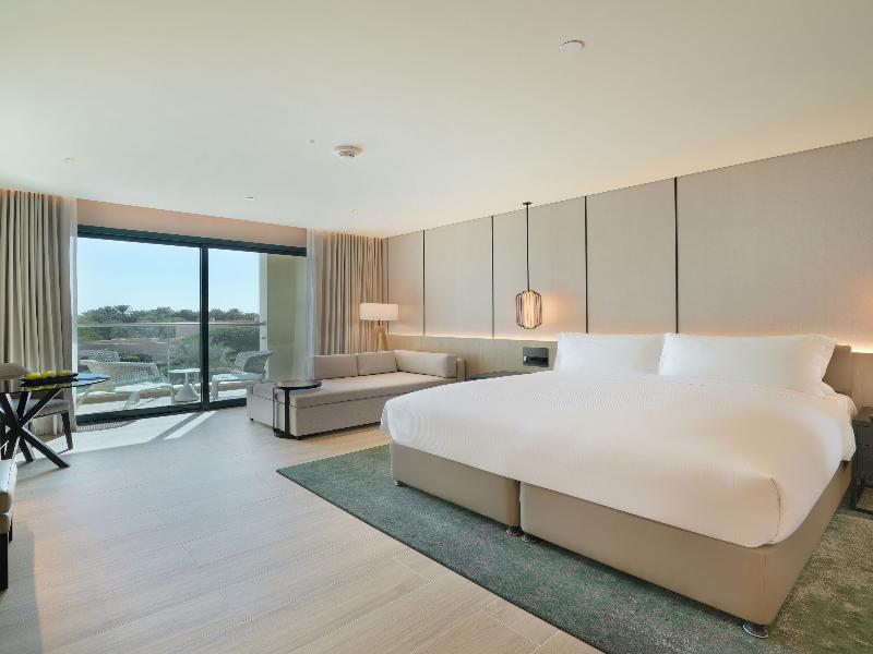 Al Ain Rotana image