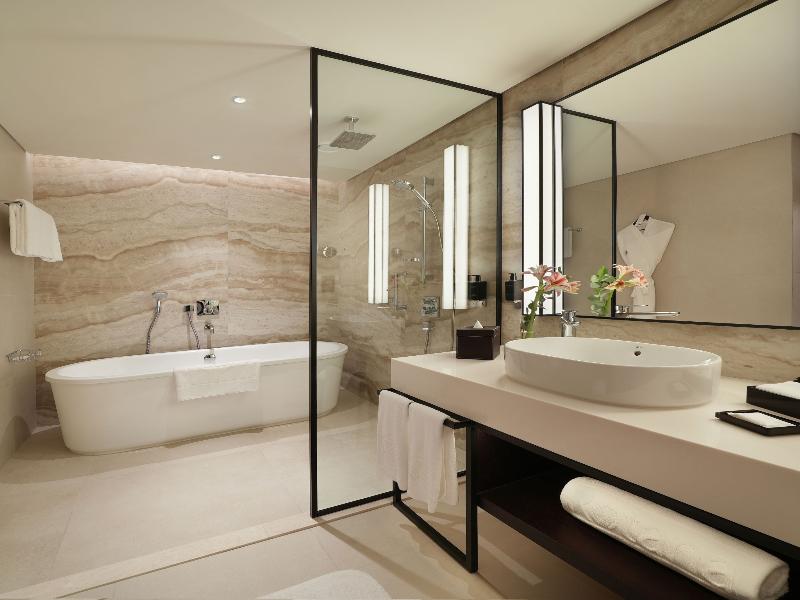 Al Ain Rotana image