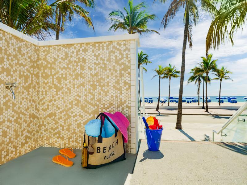 Courtyard Oceanside Fort Lauderdale Beach image