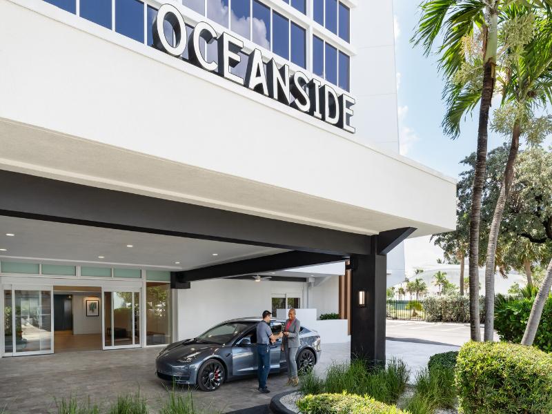 Courtyard Oceanside Fort Lauderdale Beach image