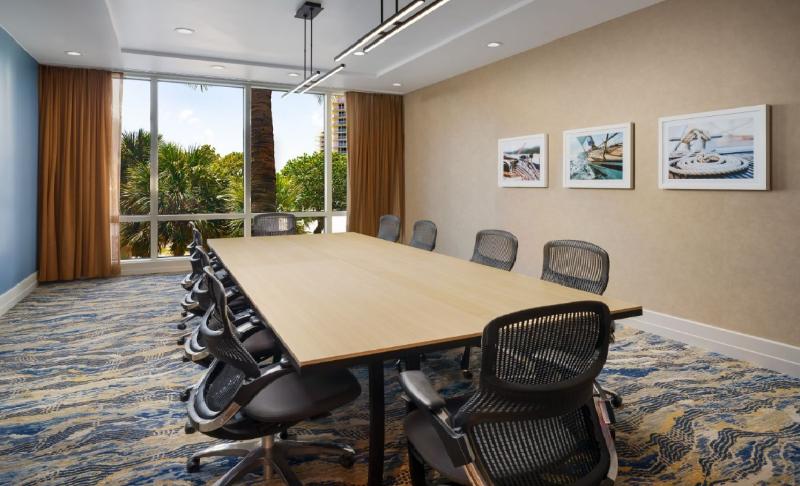 Courtyard by Marriott Fort Lauderdale Beach Courtyard by Marriott Fort Lauderdale Beach