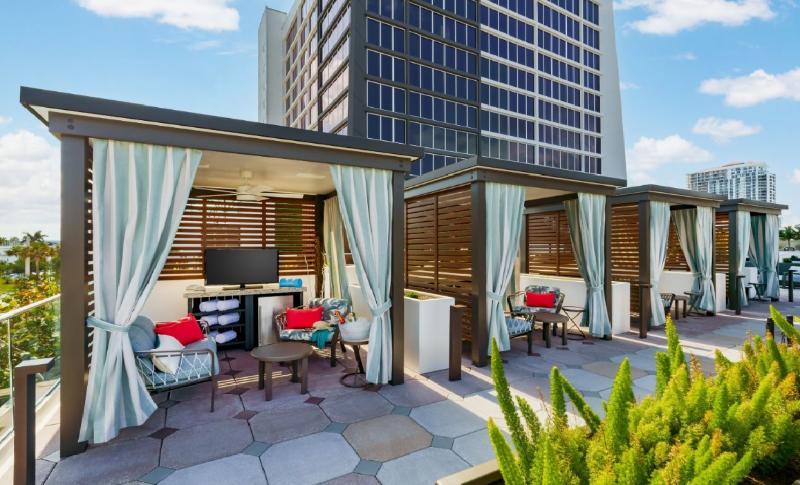 Courtyard by Marriott Fort Lauderdale Beach Courtyard by Marriott Fort Lauderdale Beach