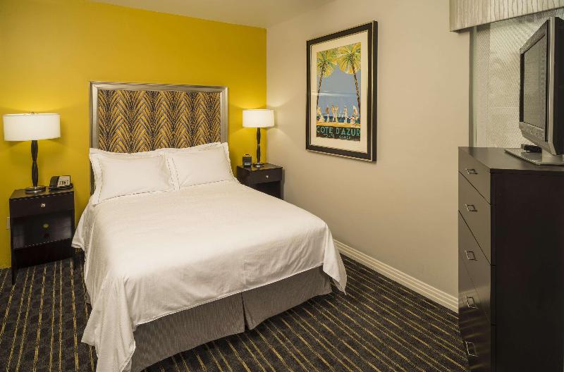 Hilton Grand Vacations at McAlpin Ocean Plaza image