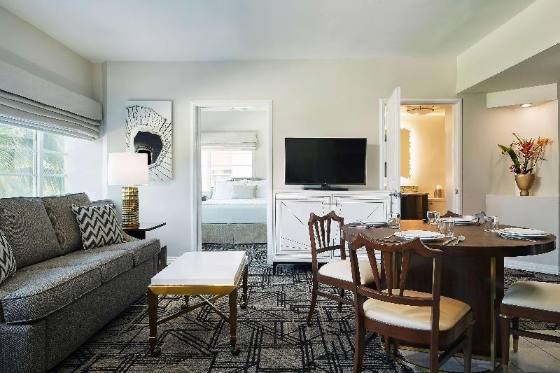 Hilton Grand Vacations at McAlpin Ocean Plaza image
