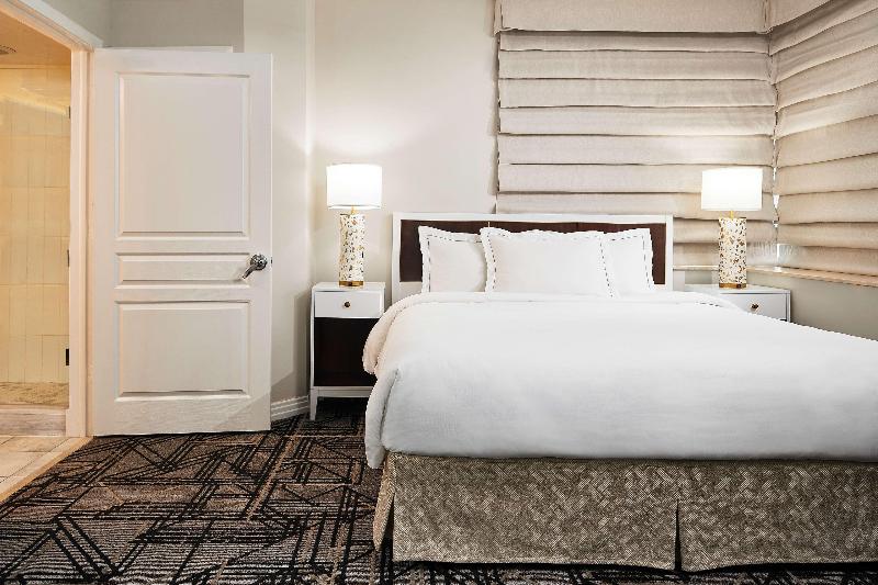 Hilton Grand Vacations at McAlpin Ocean Plaza image