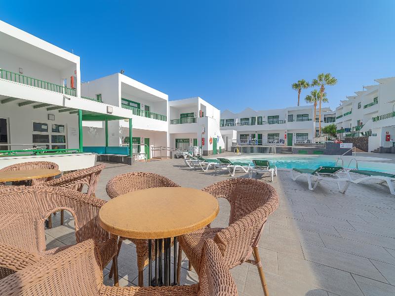 Elena Apartamentos image
