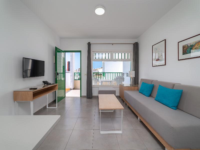 Elena Apartamentos image