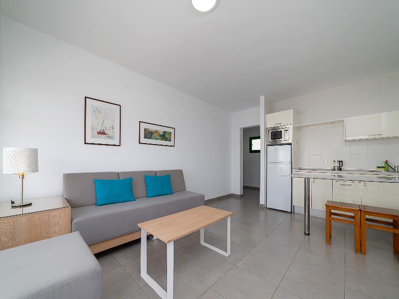 Elena Apartamentos image