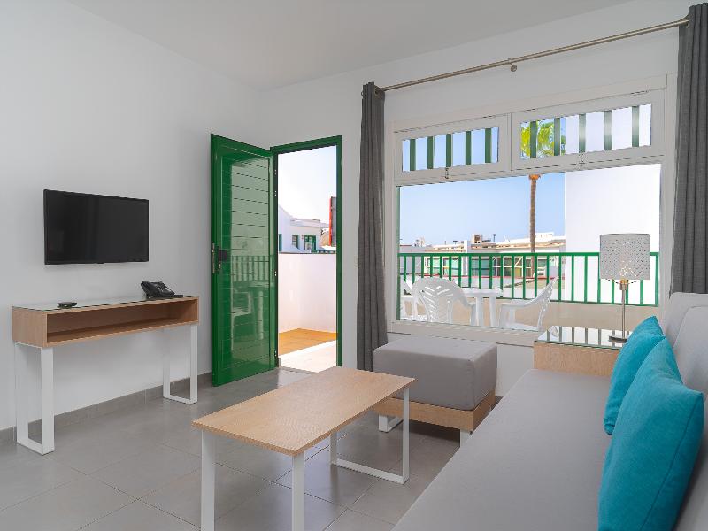 Elena Apartamentos image