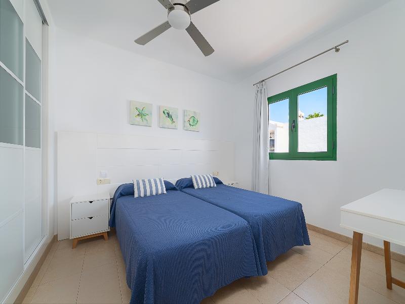 Elena Apartamentos image
