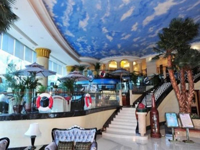 Royal Marina Plaza image