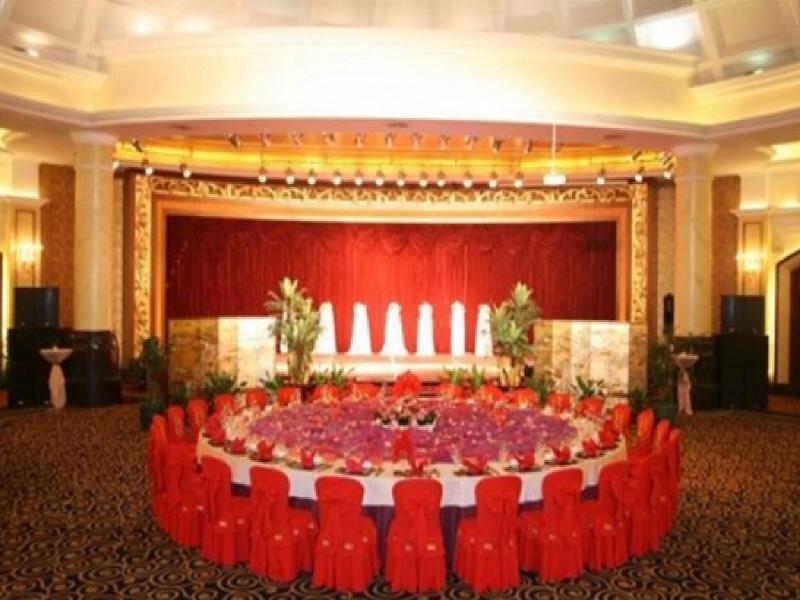 Royal Marina Plaza image