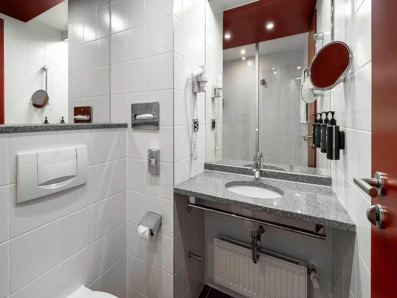 Ramada by Wyndham Essen Hotel image