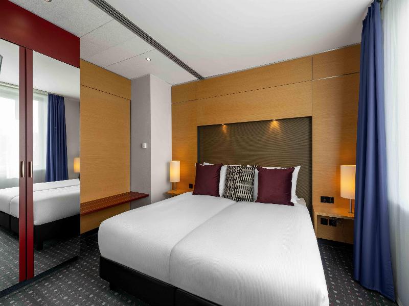 Ramada by Wyndham Essen Hotel image