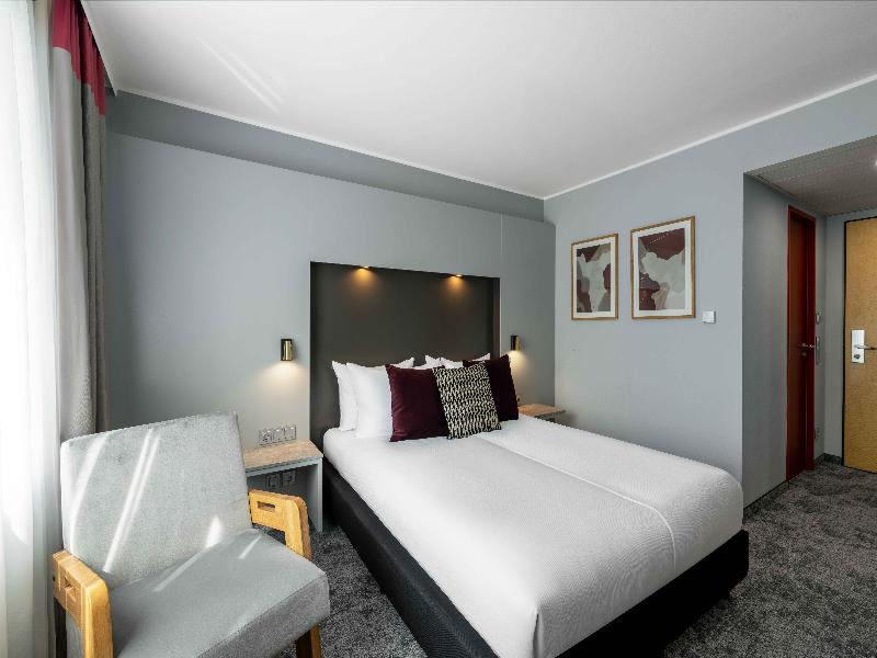 Ramada by Wyndham Essen Hotel image