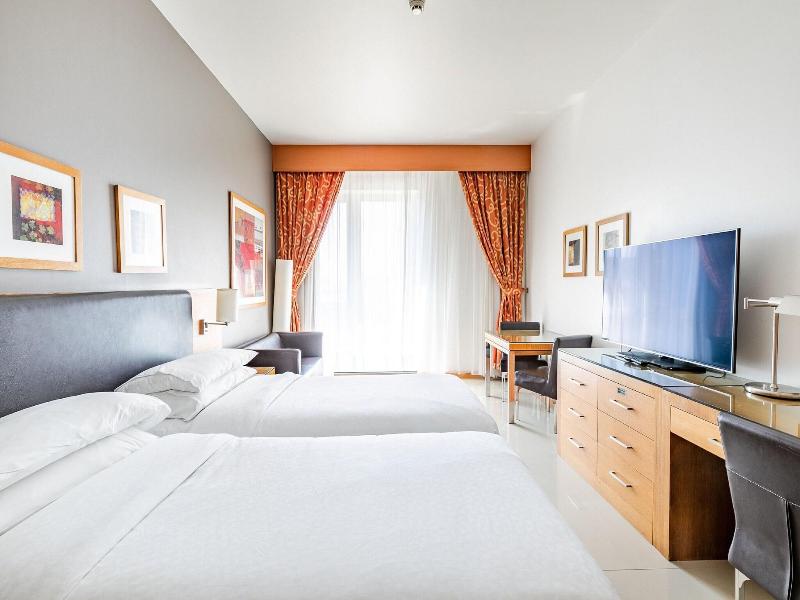 Four Points by Sheraton Downtown Dubai image
