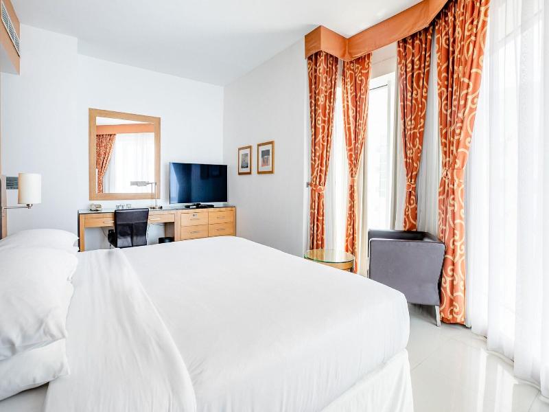 Four Points by Sheraton Downtown Dubai image