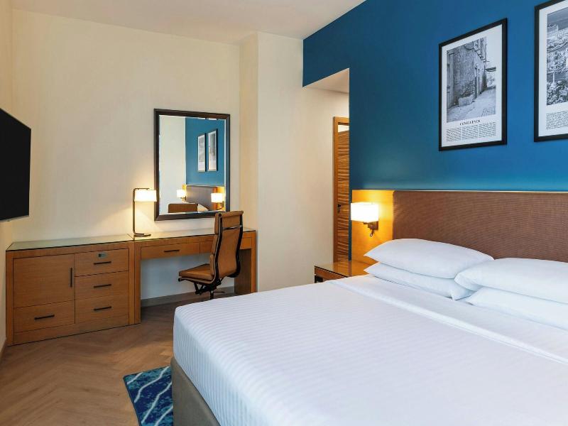 Four Points by Sheraton Downtown Dubai image