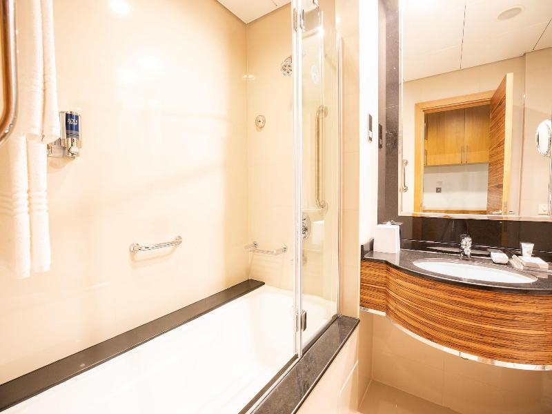 Four Points by Sheraton Downtown Dubai image
