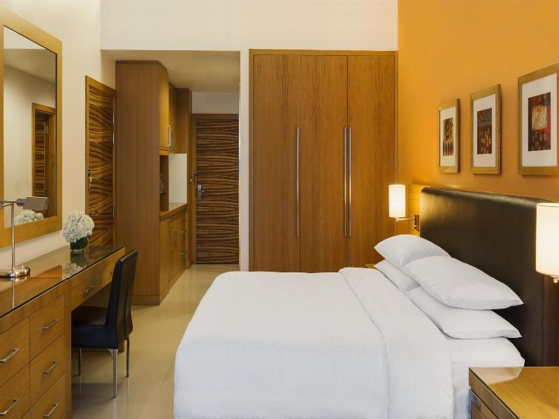 Four Points by Sheraton Downtown Dubai image