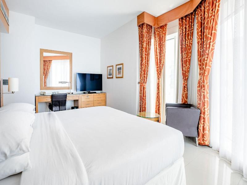 Four Points by Sheraton Downtown Dubai image