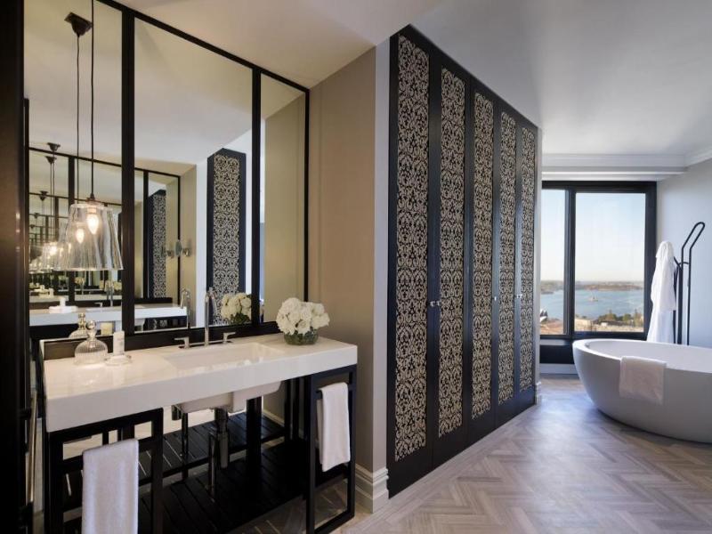 Four Seasons Hotel Sydney image