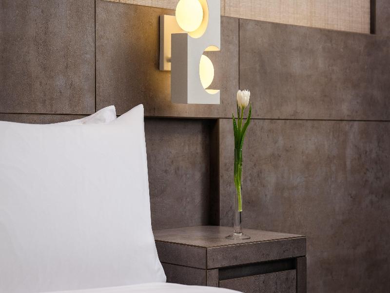 Carlton Al Moaibed image
