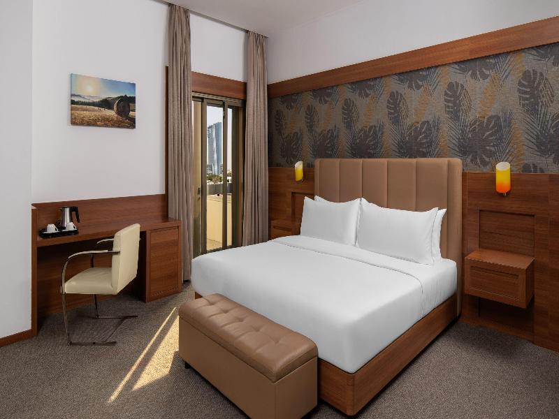 Carlton Al Moaibed image