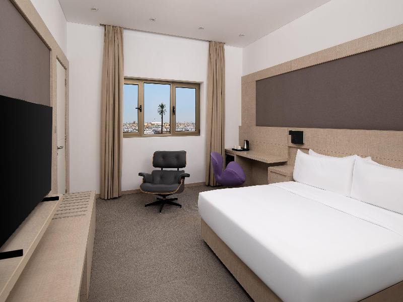 Carlton Al Moaibed image