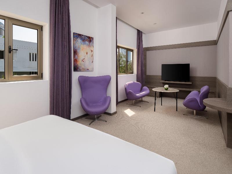 Carlton Al Moaibed image