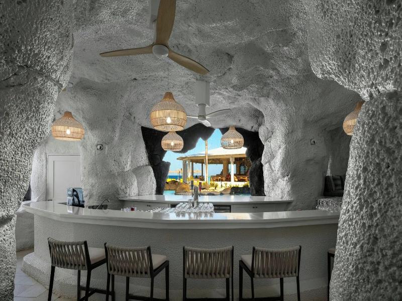 Crystal Cove image