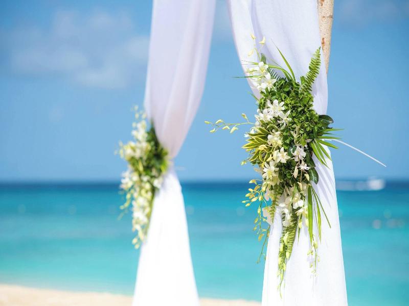 Tamarind by Elegant Hotels - All-Inclusive image