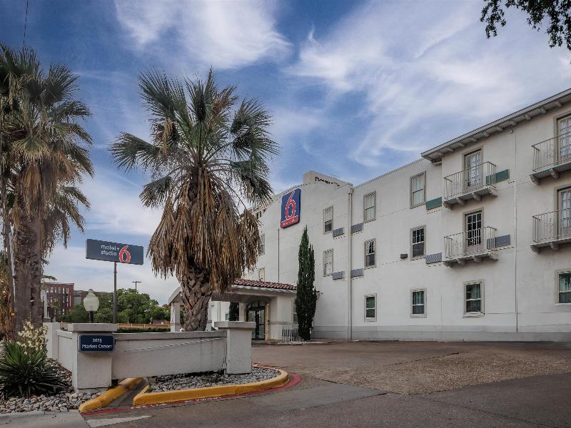 Motel 6 Dallas image