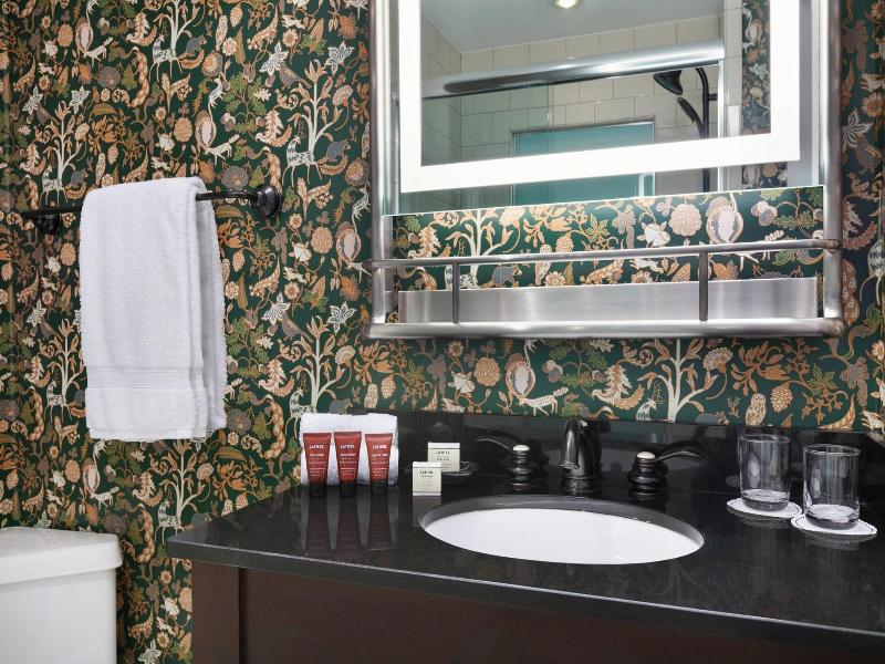 Glenn Hotel, Autograph Collection image