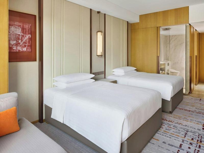 Renaissance Shanghai Hongqiao image