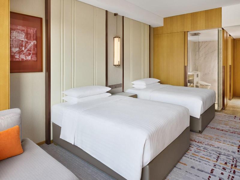 Renaissance Shanghai Hongqiao image