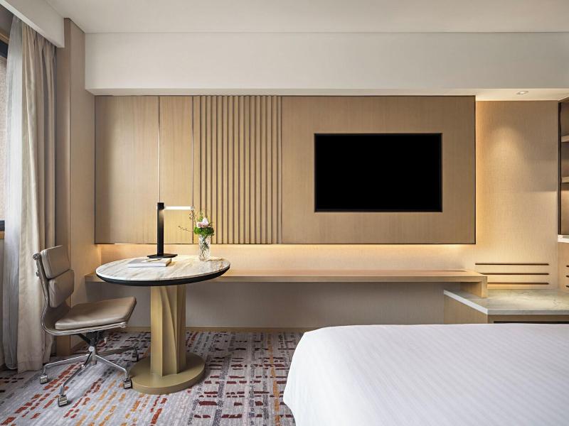 Renaissance Shanghai Hongqiao image