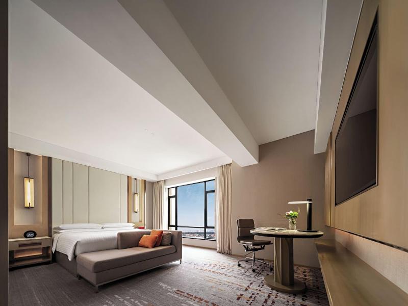 Renaissance Shanghai Hongqiao image