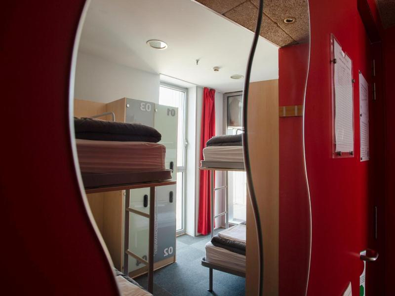 Barcelona Urbany Hostel image