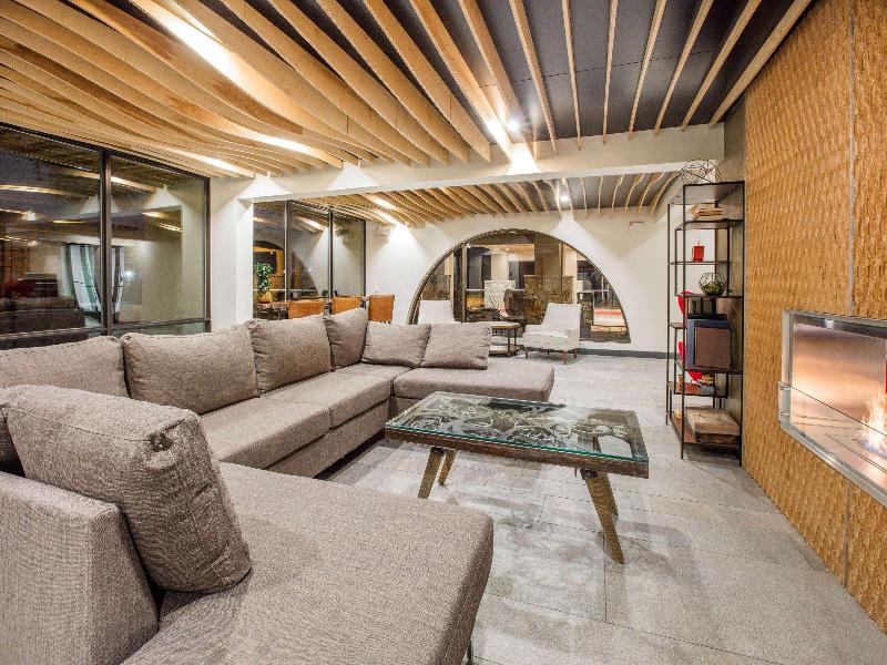 Ramada By Wyndham Austin South image
