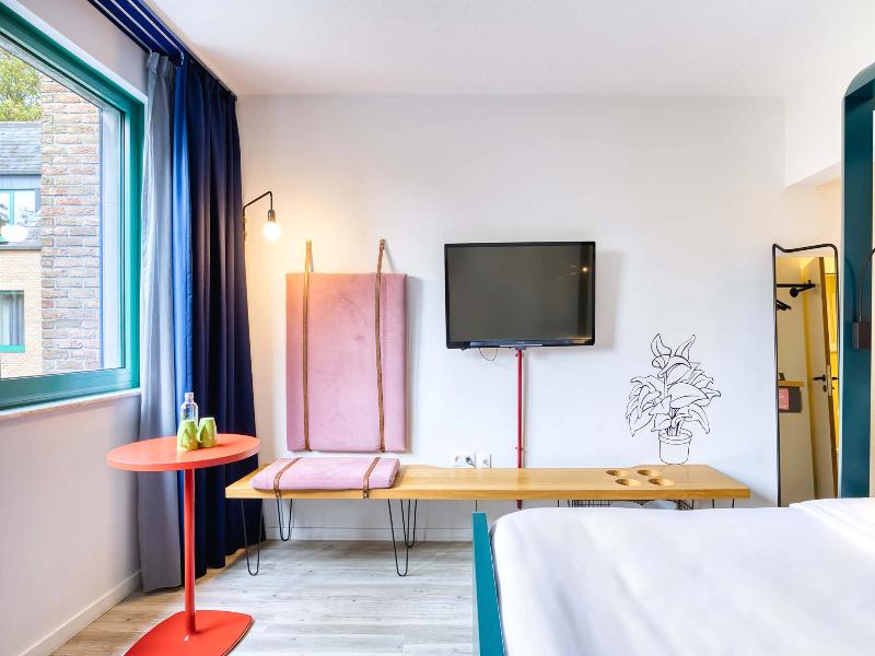 B&B HOTEL Brussels Centre Louise image