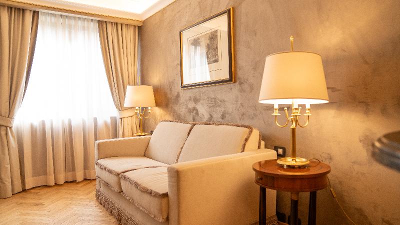 River Chateau image