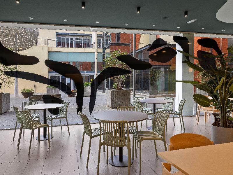 B&B HOTEL Girona 3 image