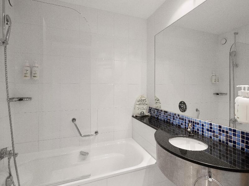 B&B HOTEL Girona 3 image